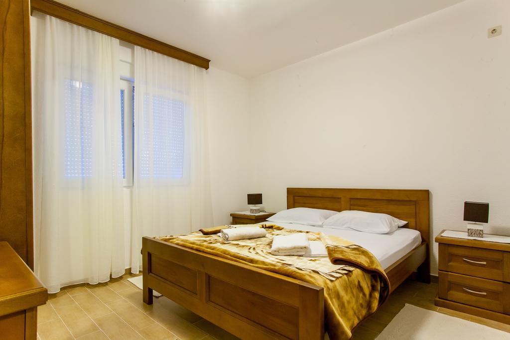 Apartments Ljubica Herceg Novi Szoba fotó